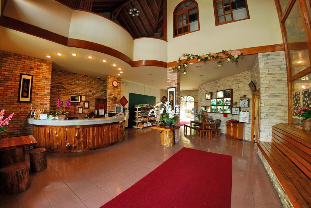 Shinmingshan Holiday Inn Lugu Buitenkant foto
